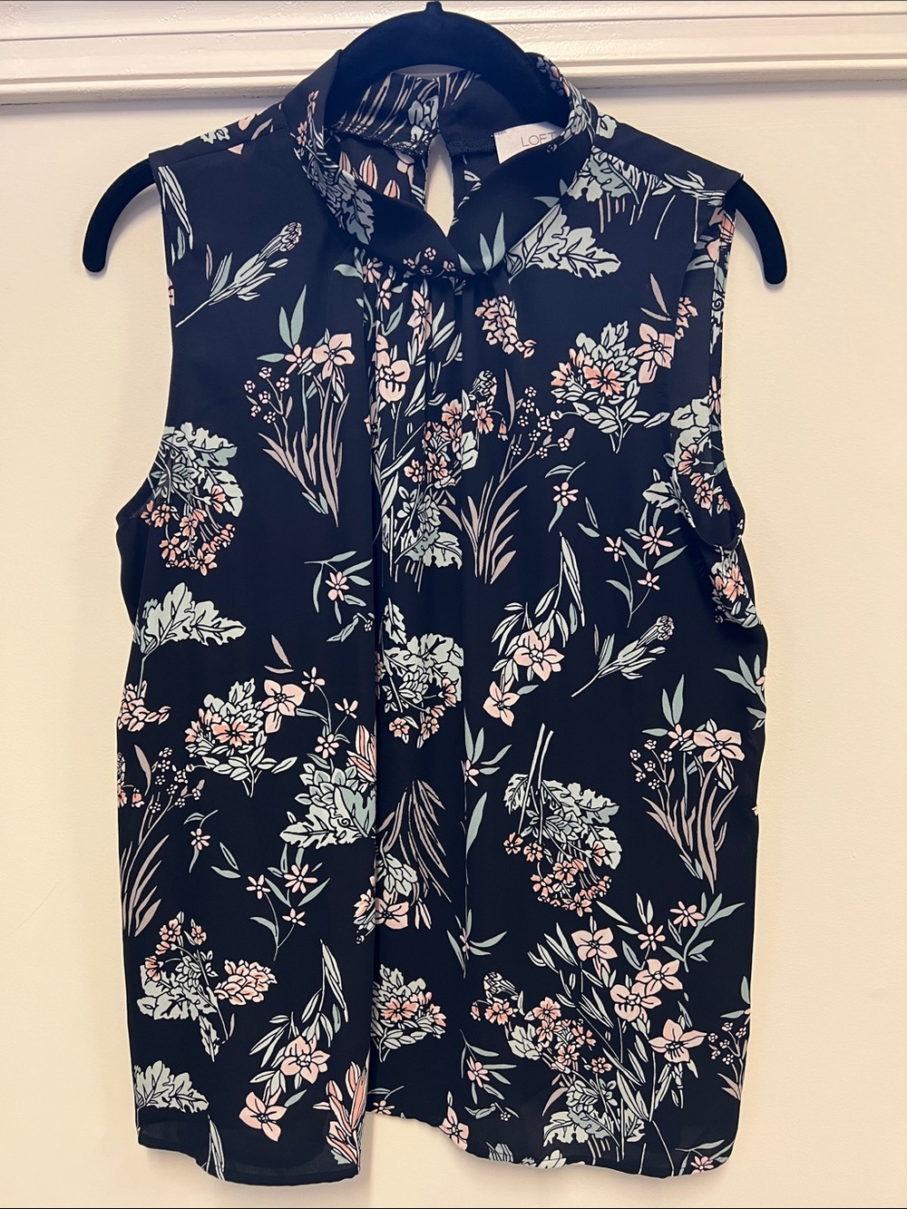 LOFT Black Sleeveless Floral Top